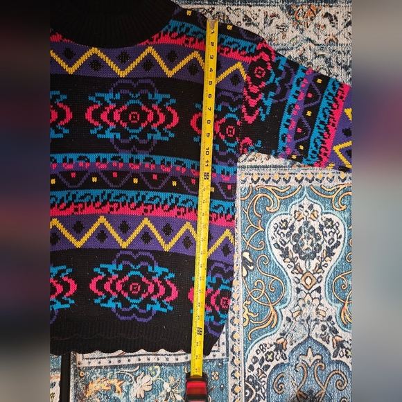 Vintage 80s Sweater Black Abstract - Picture 8 of 9